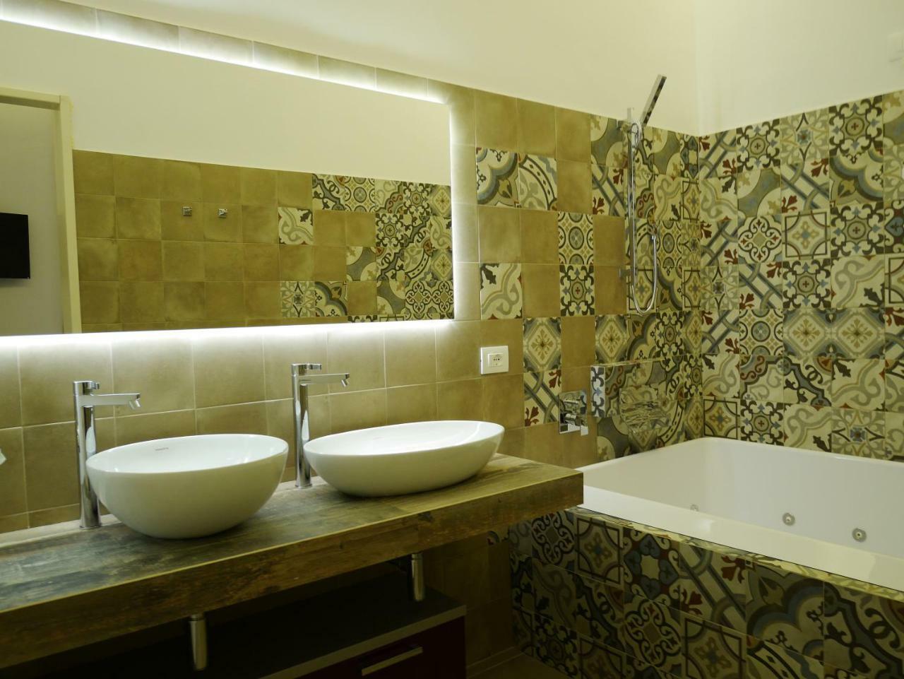 Bed and Breakfast Palazzo San Lazzaro à Lecce Extérieur photo