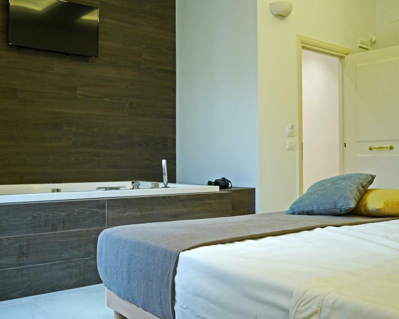Bed and Breakfast Palazzo San Lazzaro à Lecce Extérieur photo