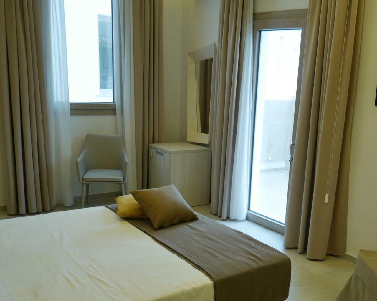 Bed and Breakfast Palazzo San Lazzaro à Lecce Extérieur photo