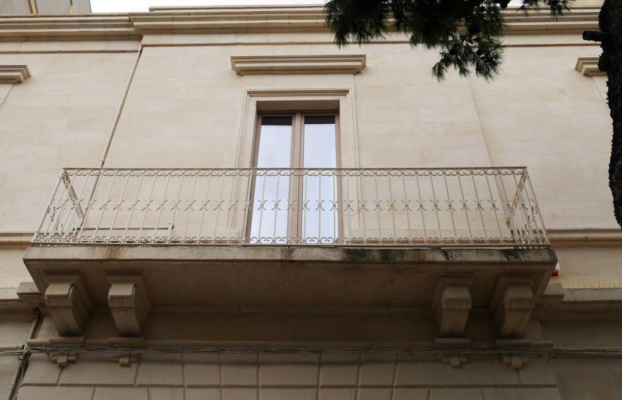 Bed and Breakfast Palazzo San Lazzaro à Lecce Extérieur photo